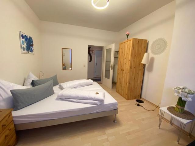 Ferienwohnung Am Franziskanergarten Bad Tolz Bilik gambar
