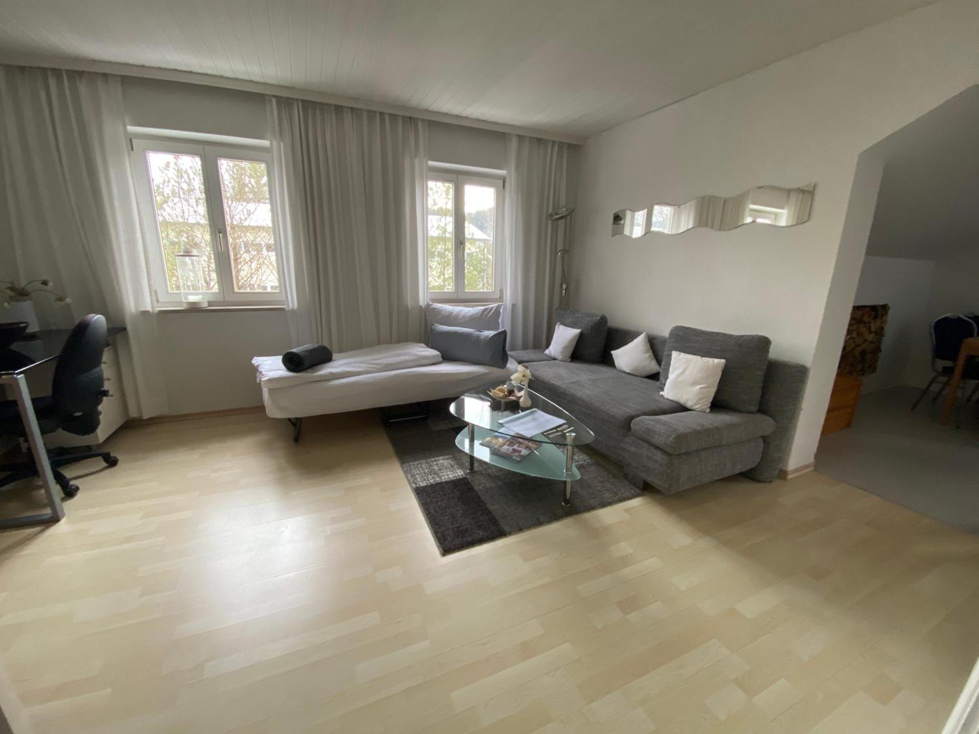 Ferienwohnung Am Franziskanergarten Bad Tolz Bilik gambar