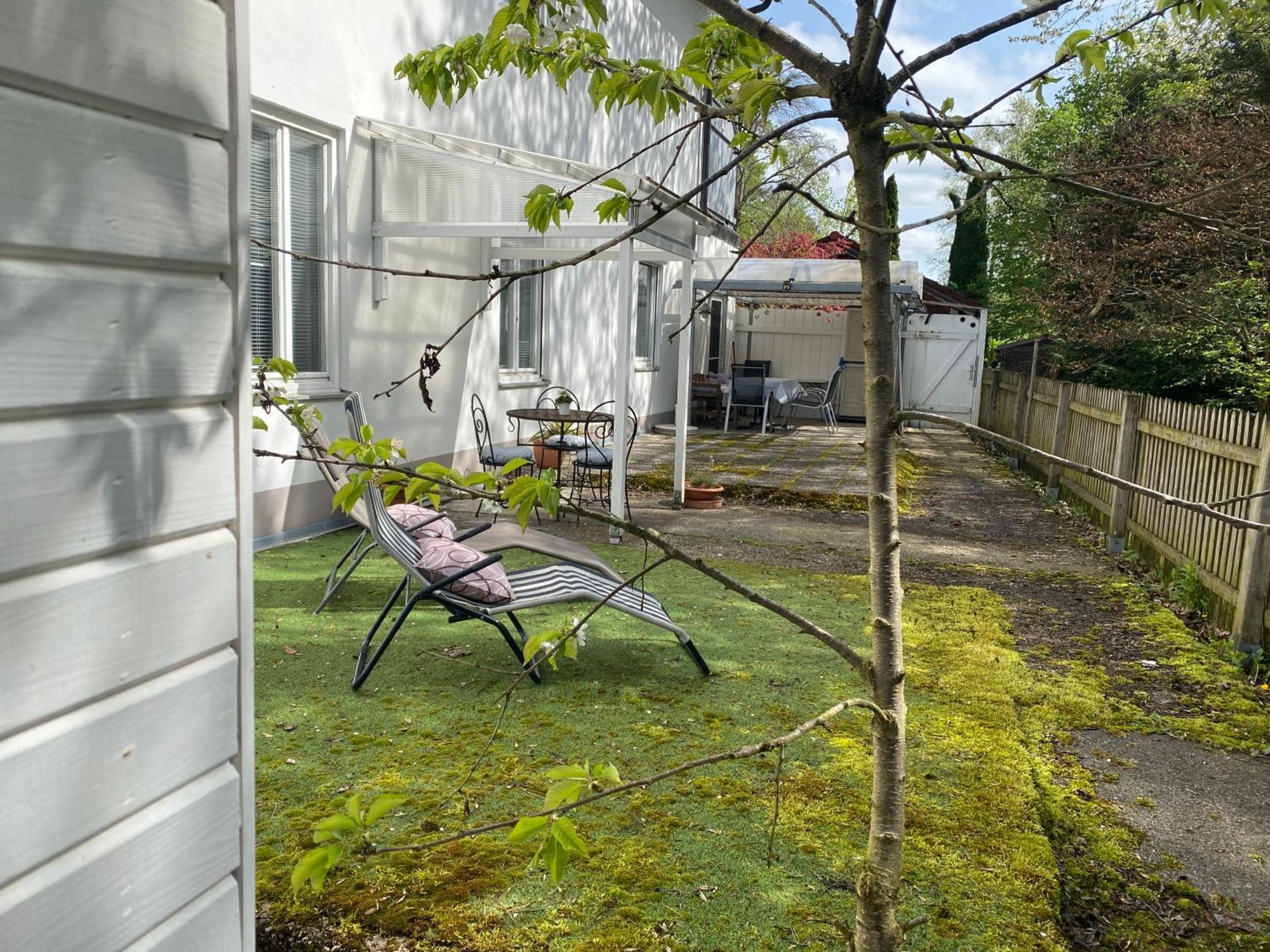 Ferienwohnung Am Franziskanergarten Bad Tolz Bilik gambar