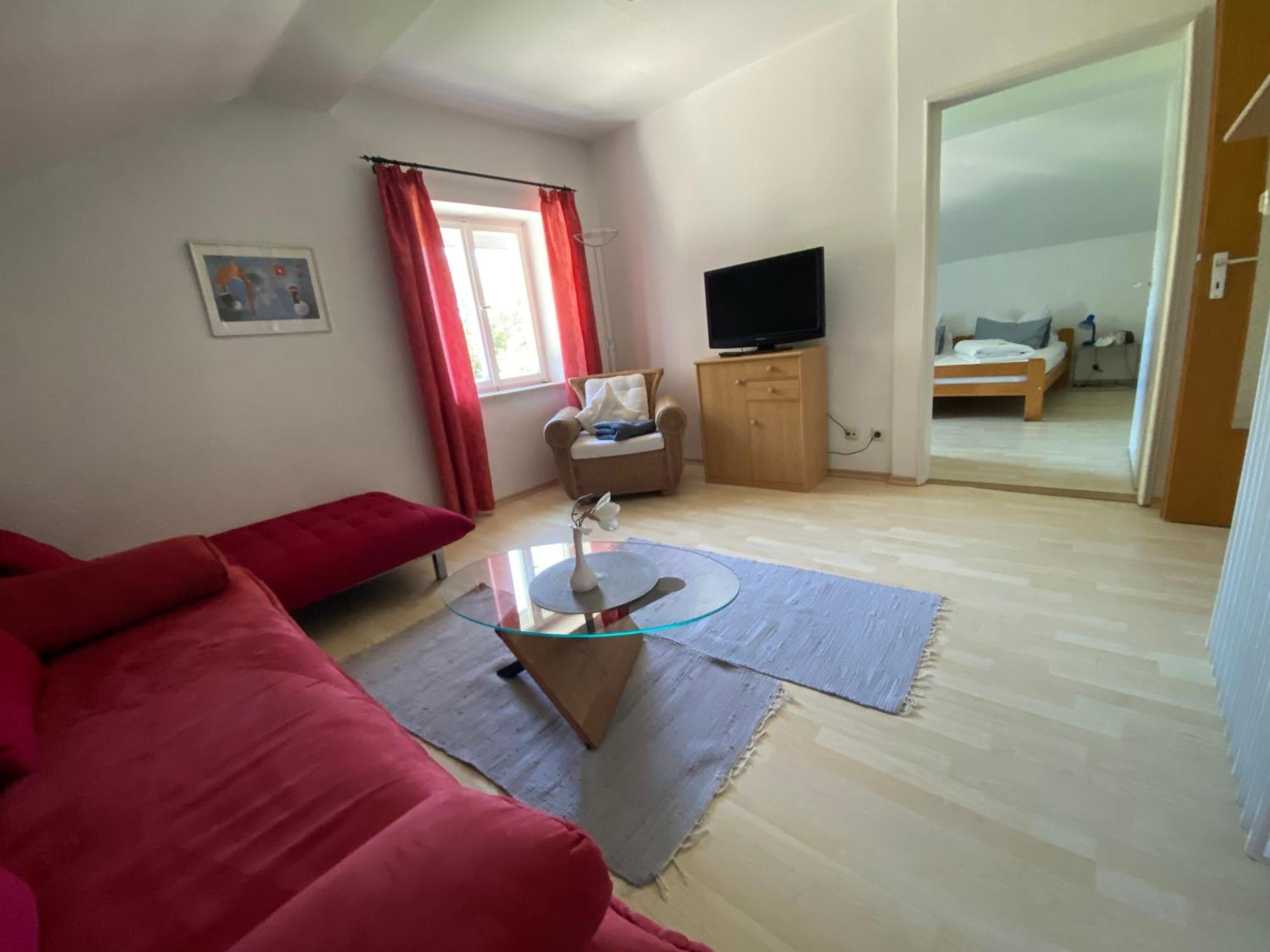 Ferienwohnung Am Franziskanergarten Bad Tolz Bilik gambar