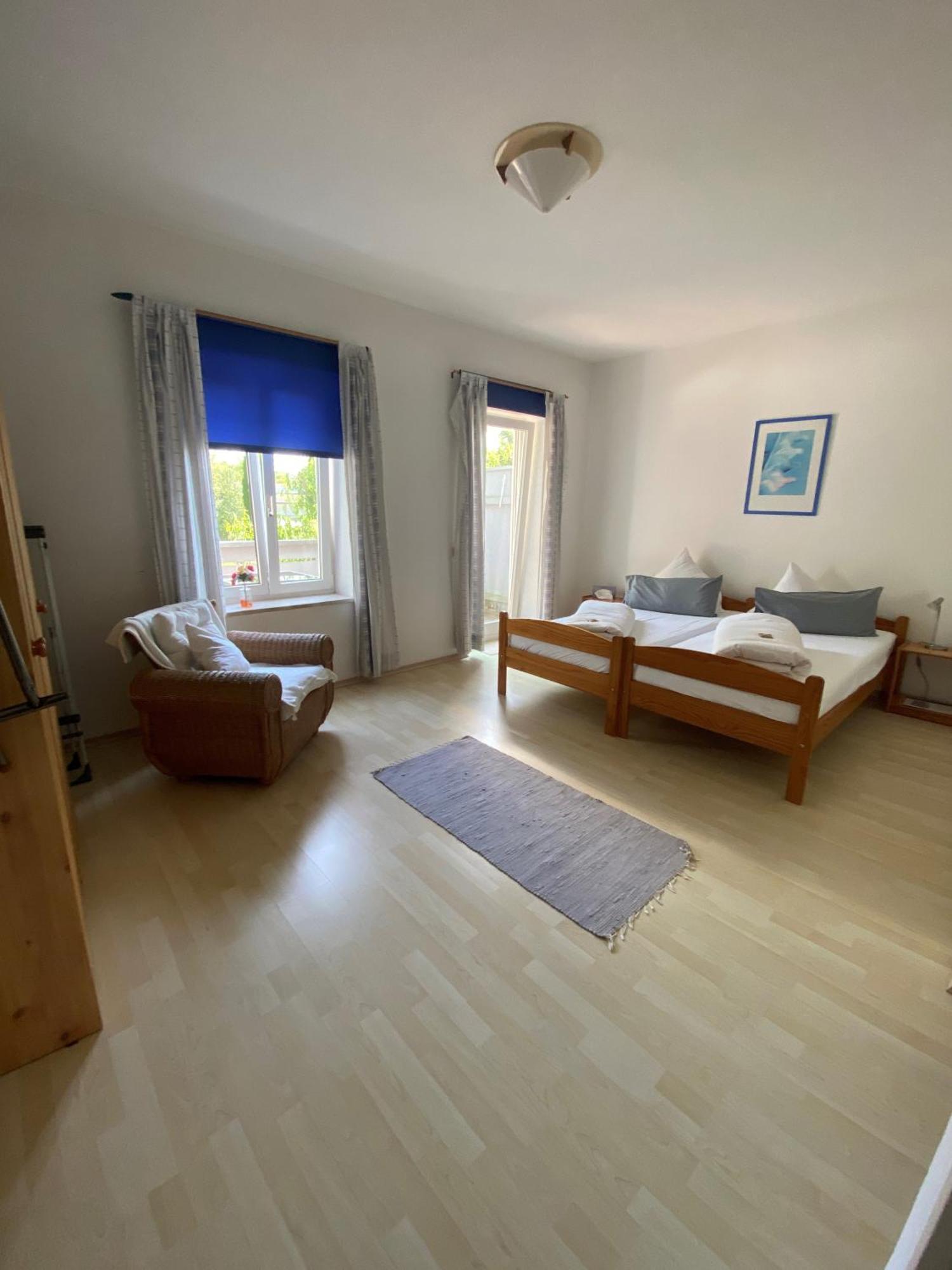 Ferienwohnung Am Franziskanergarten Bad Tolz Bilik gambar